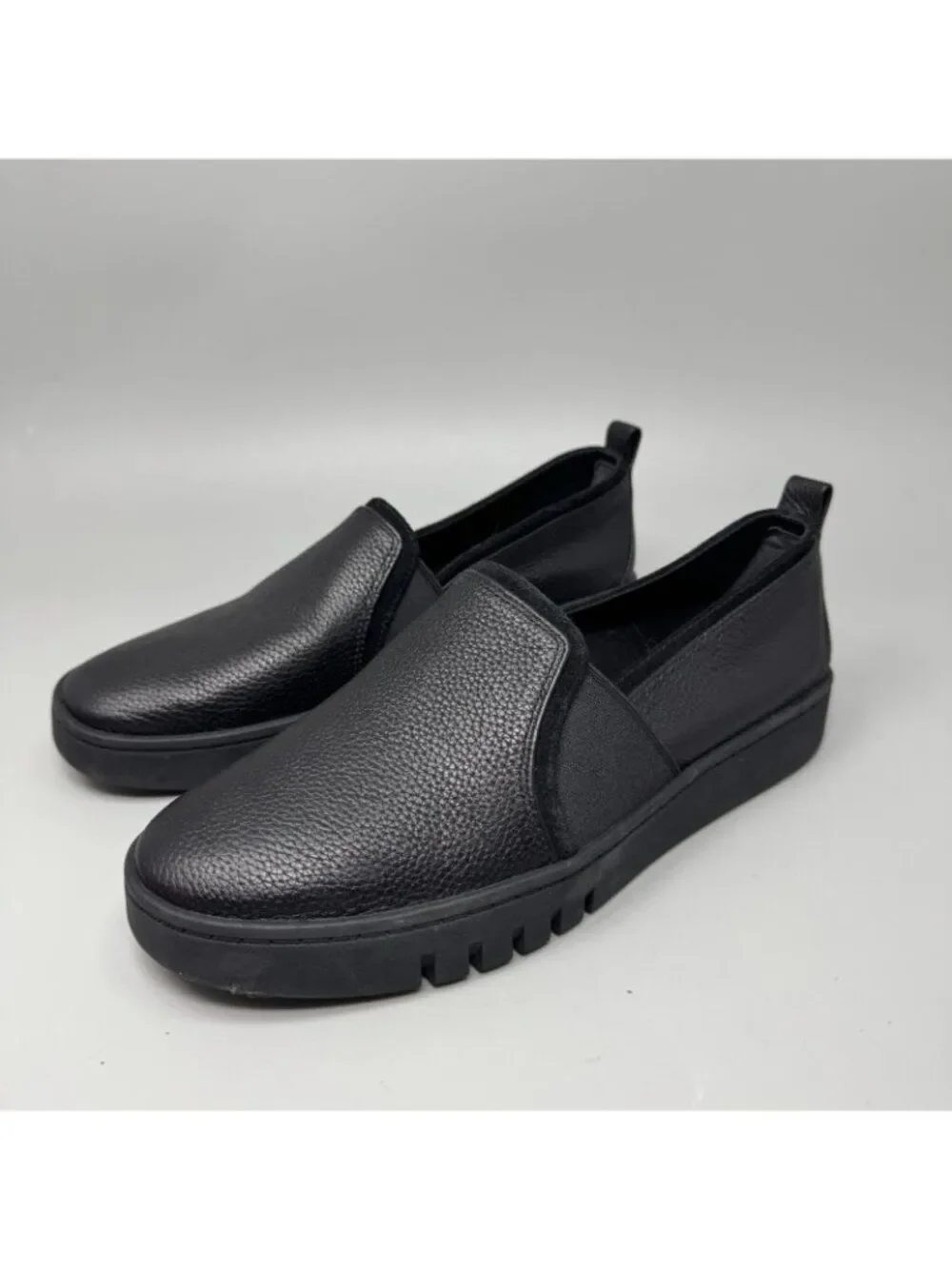 Vionic Women's Cambria Slip-On Casual Sneakers Black Size 6.5